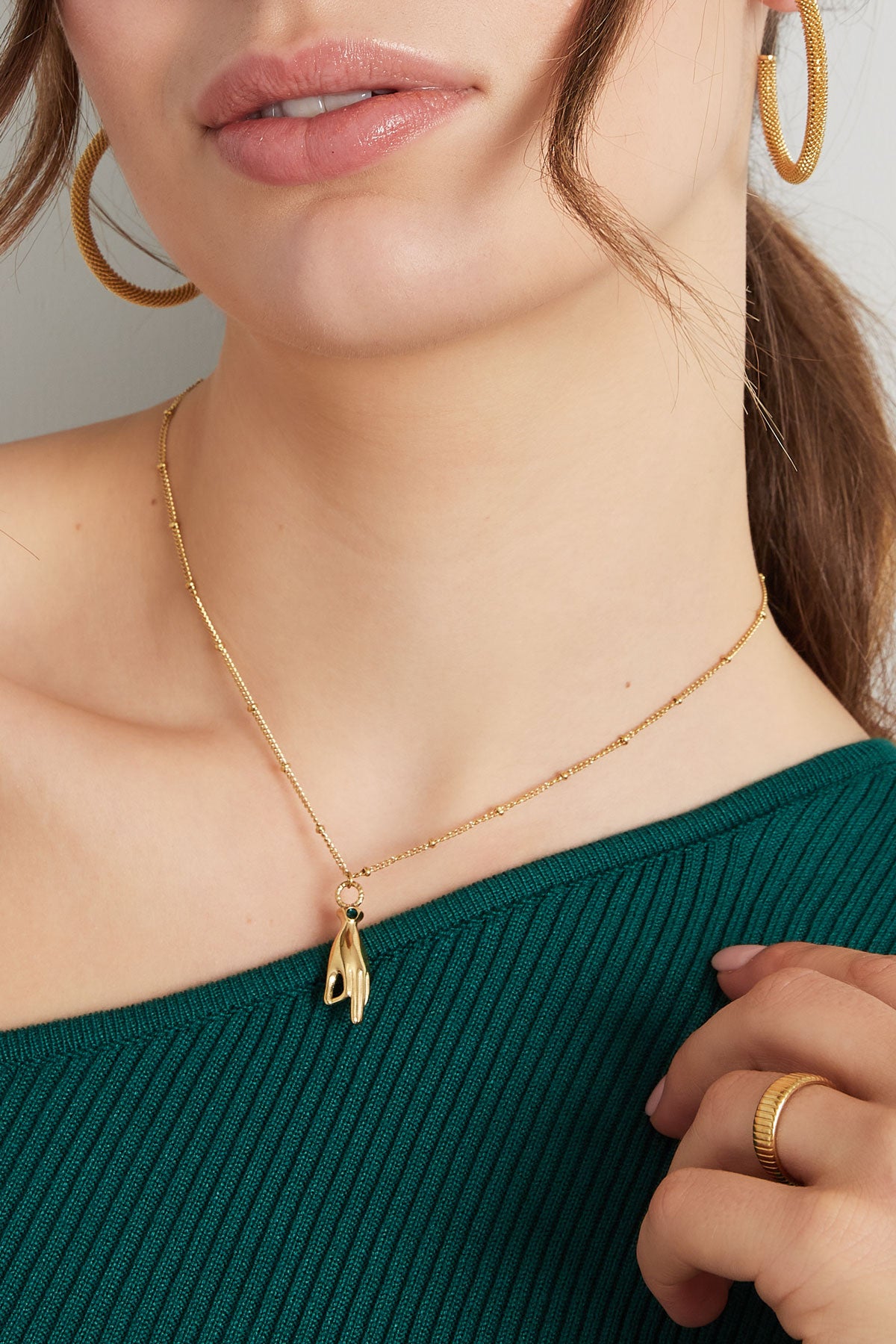 Ketting handbedel met steentje