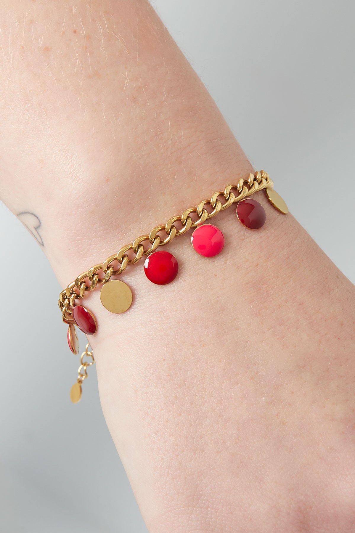 Armband red coin