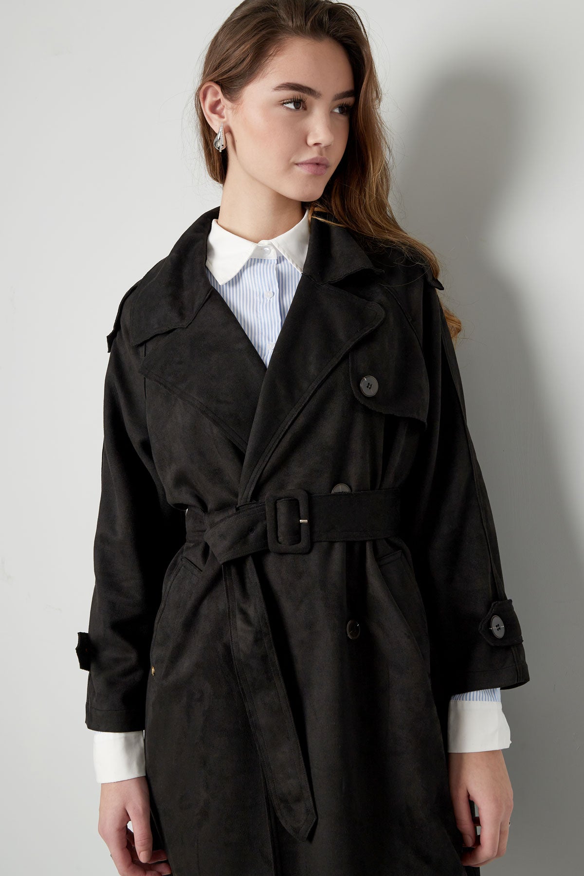 Klassieke trenchcoat suedine