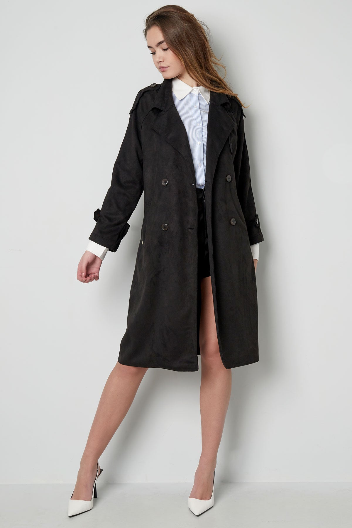 Klassieke trenchcoat suedine