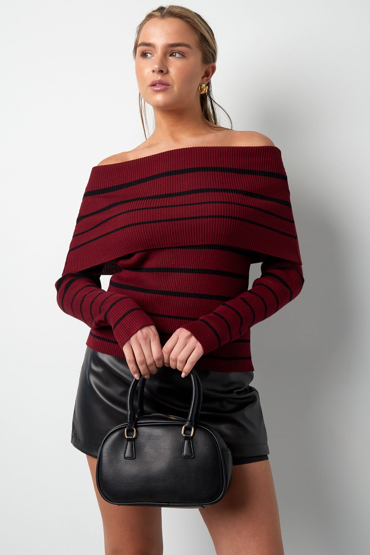 Gestreepte off shoulder top